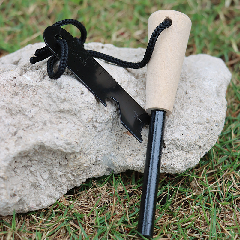 الصوان الخارجي المحمول، مزود ب - مراجعة Ferro Rod Striker وسعره