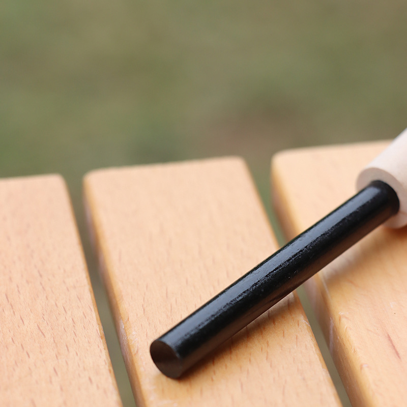 الصوان الخارجي المحمول، مزود ب - مراجعة Ferro Rod Striker وسعره